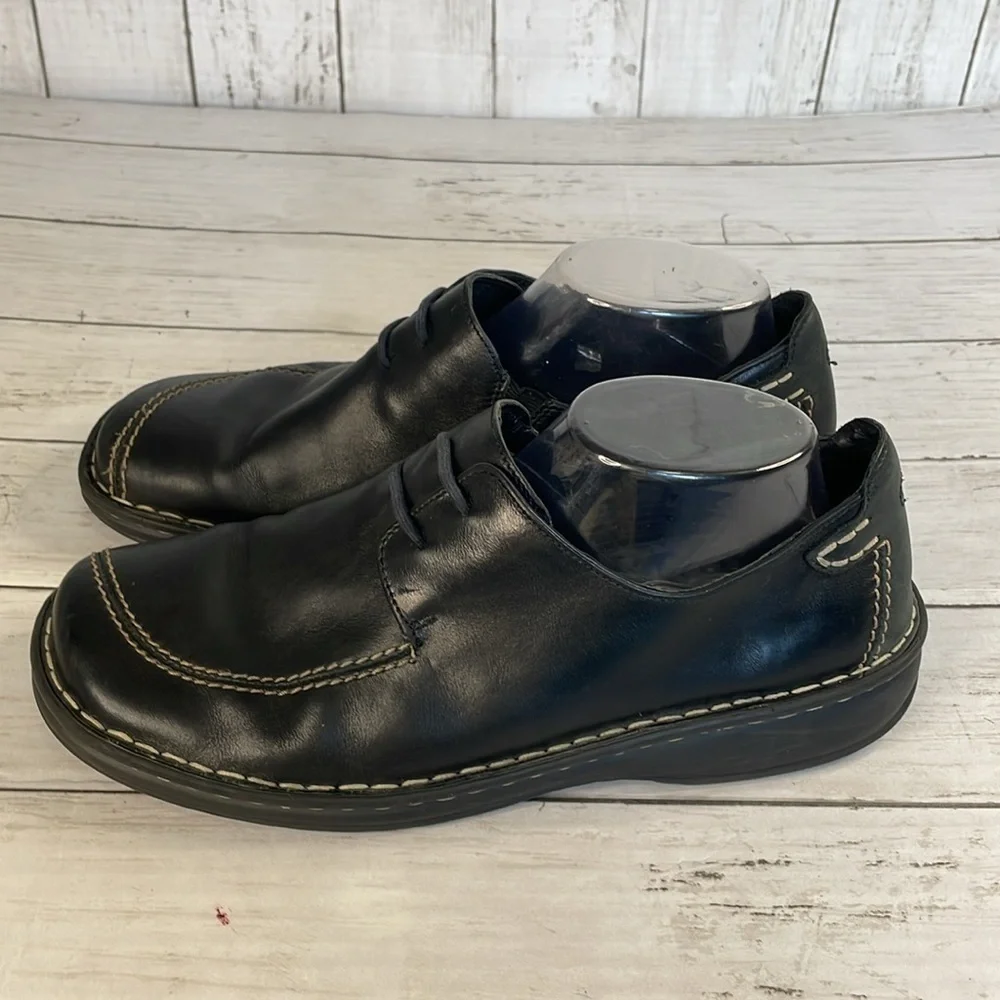 Josef Seibel Black Unisex Oxfords with Contrast Stitching